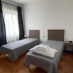 Licen * 的里雅斯特